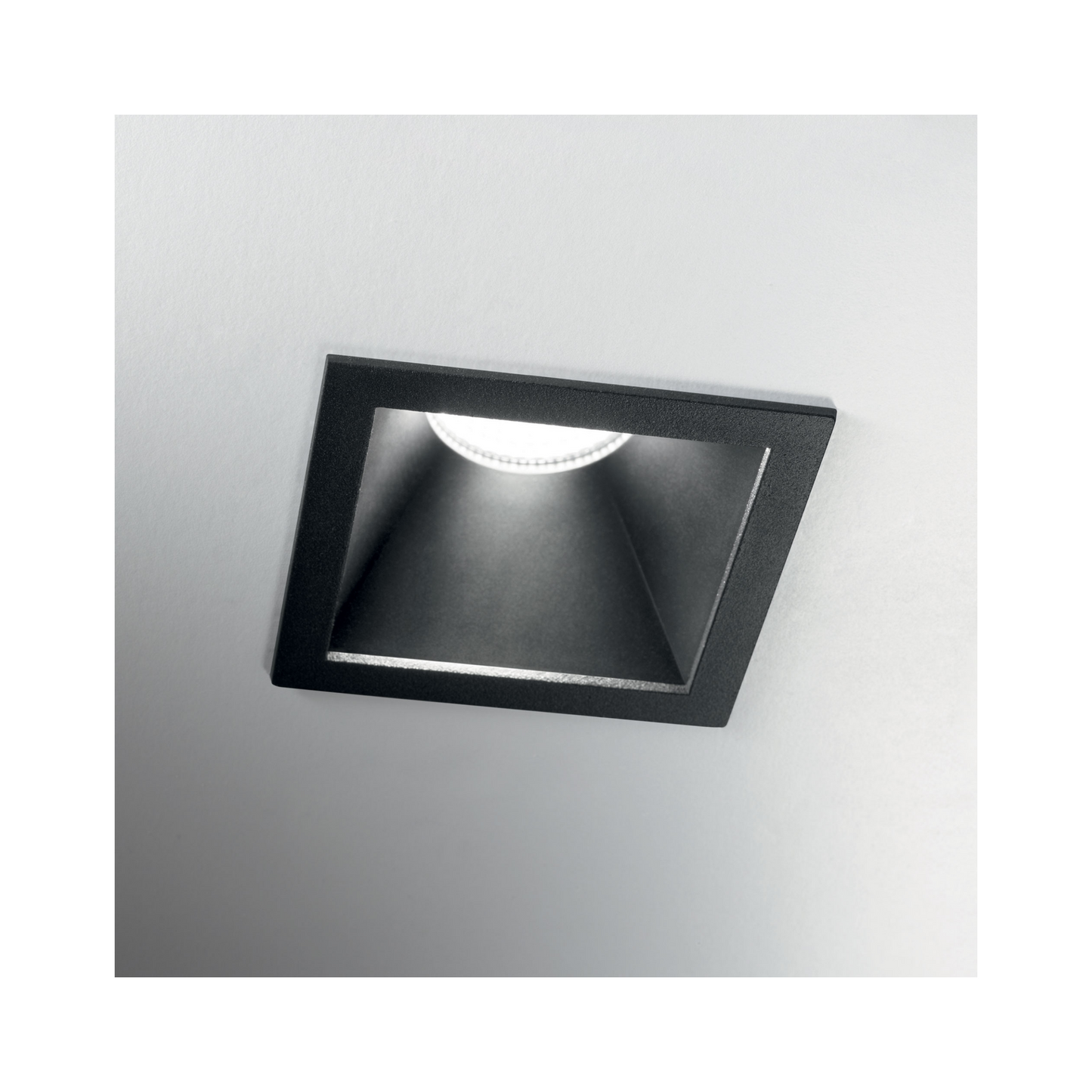 GAME SQUARE 11W 3000K BK BK